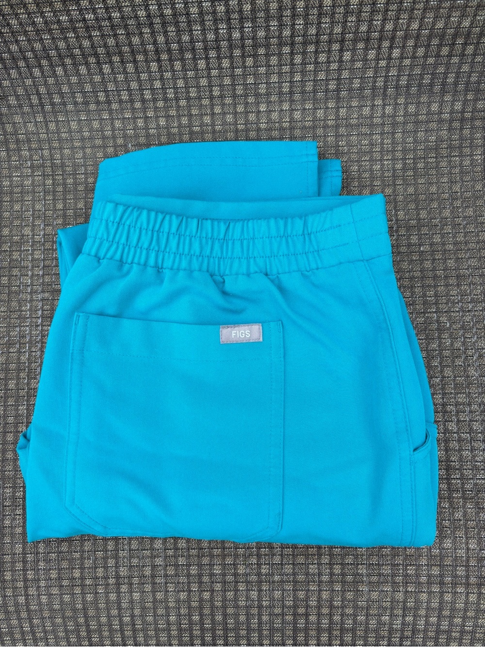 FIGS M Teal Scrub Bottoms